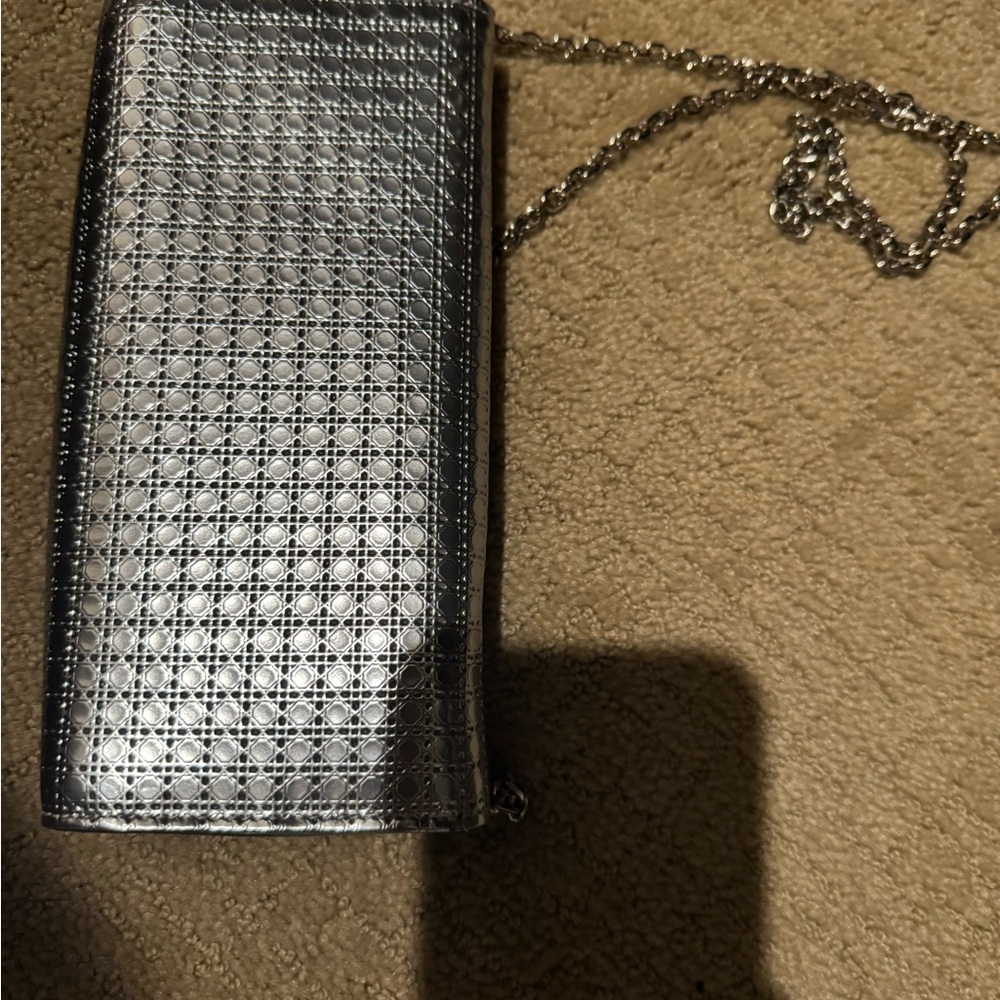 Silver Patterned Chain Wallet